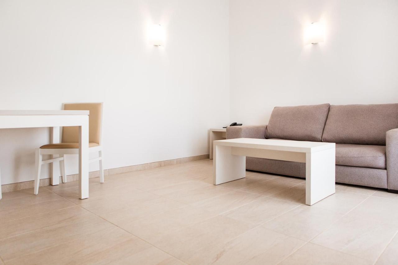 Sagitario Menorca Mar Adults Only Aparthotel Cala'N Bosch  Exterior foto